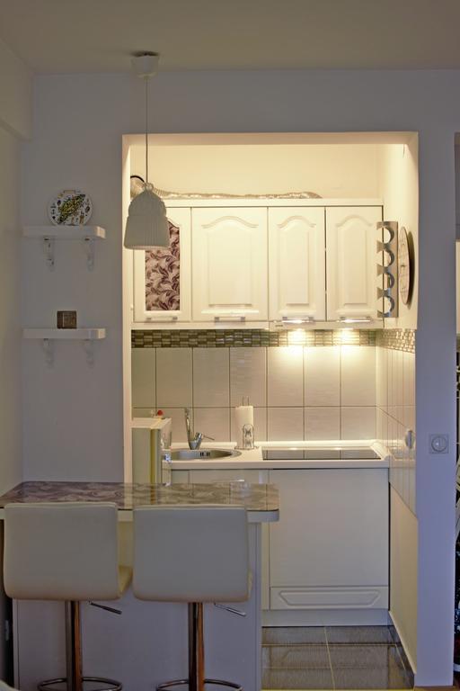 Trident Apartments Ni Buitenkant foto