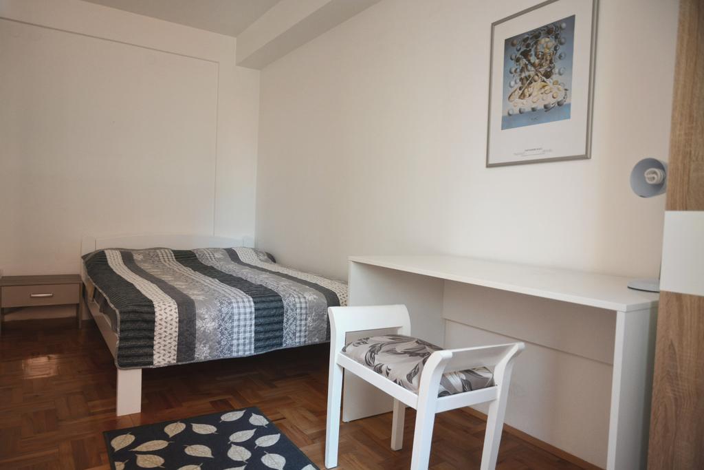 Trident Apartments Ni Buitenkant foto